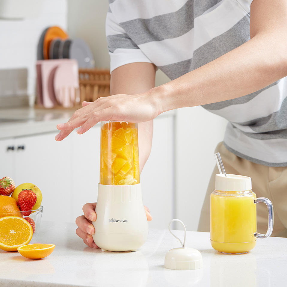 Batidora de jugo portátil con tazas dobles